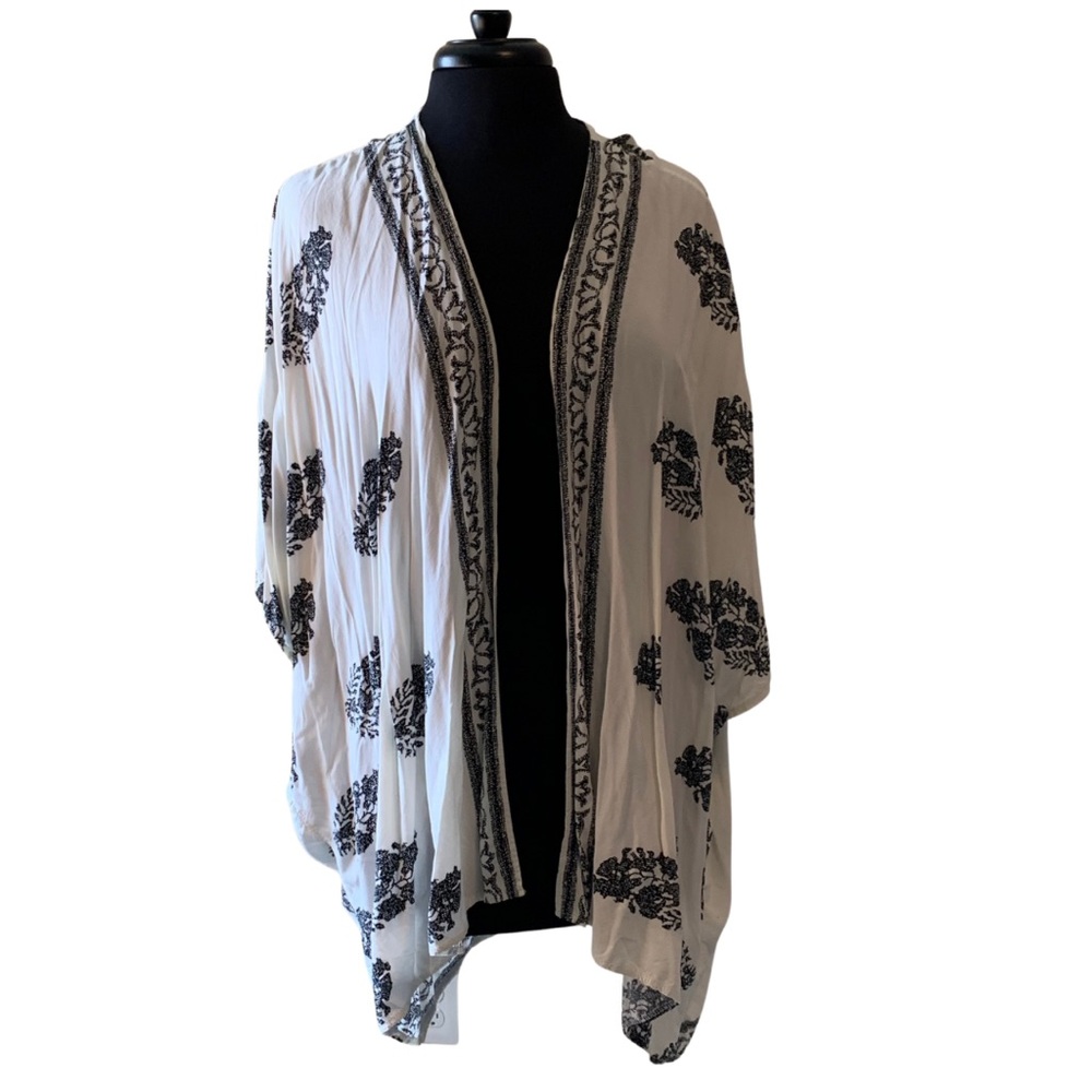 Floral Print Wrap Kimono Cover-Up Size XL Cream Black